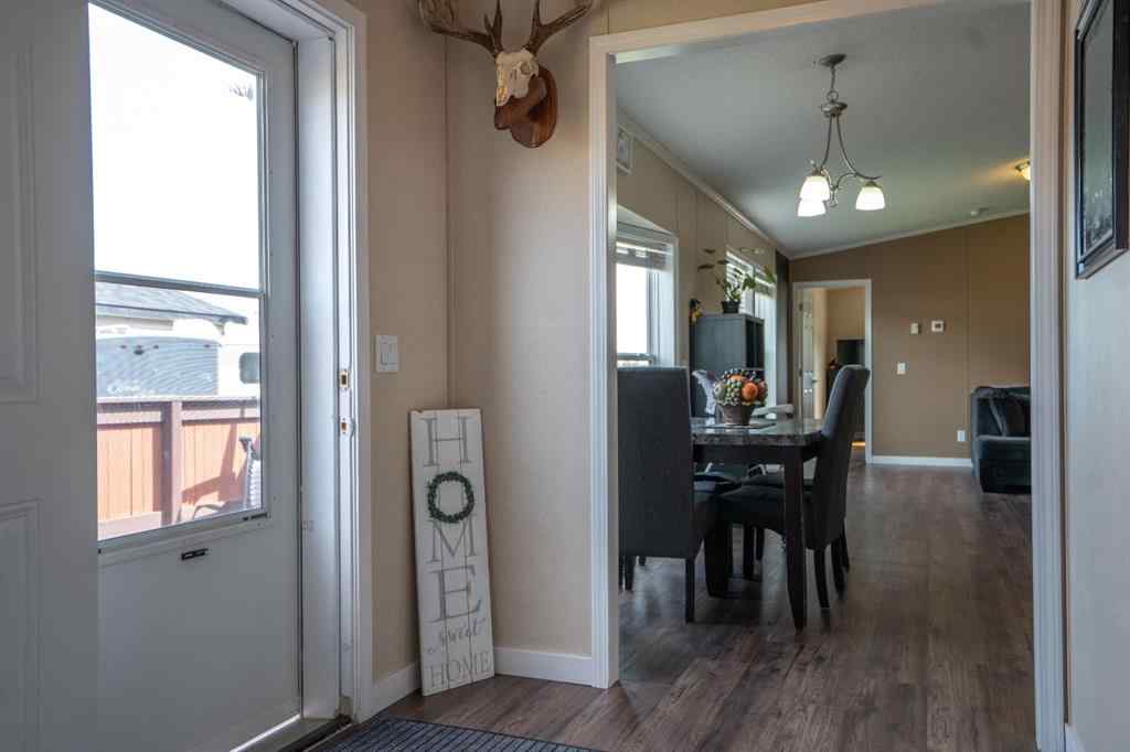MLS® A2251146 - 5219 44th Street  in NONE Clive, Residential