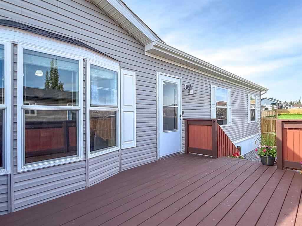 MLS® A2251146 - 5219 44th Street  in NONE Clive, Residential