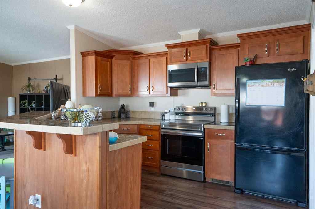 MLS® A2251146 - 5219 44th Street  in NONE Clive, Residential