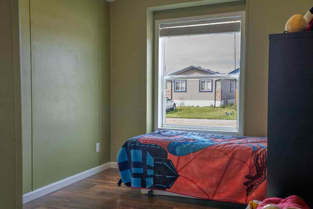 MLS® A2251146 - 5219 44th Street  in NONE Clive, Residential