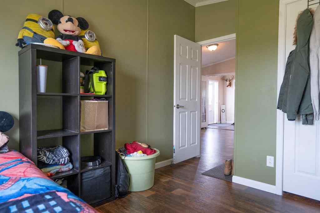 MLS® A2251146 - 5219 44th Street  in NONE Clive, Residential