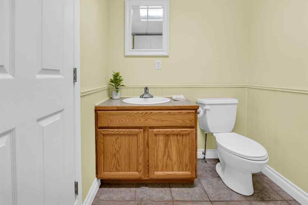 MLS® A2251147 - 32 Rideau Close SW in Ridgegate Airdrie, Residential