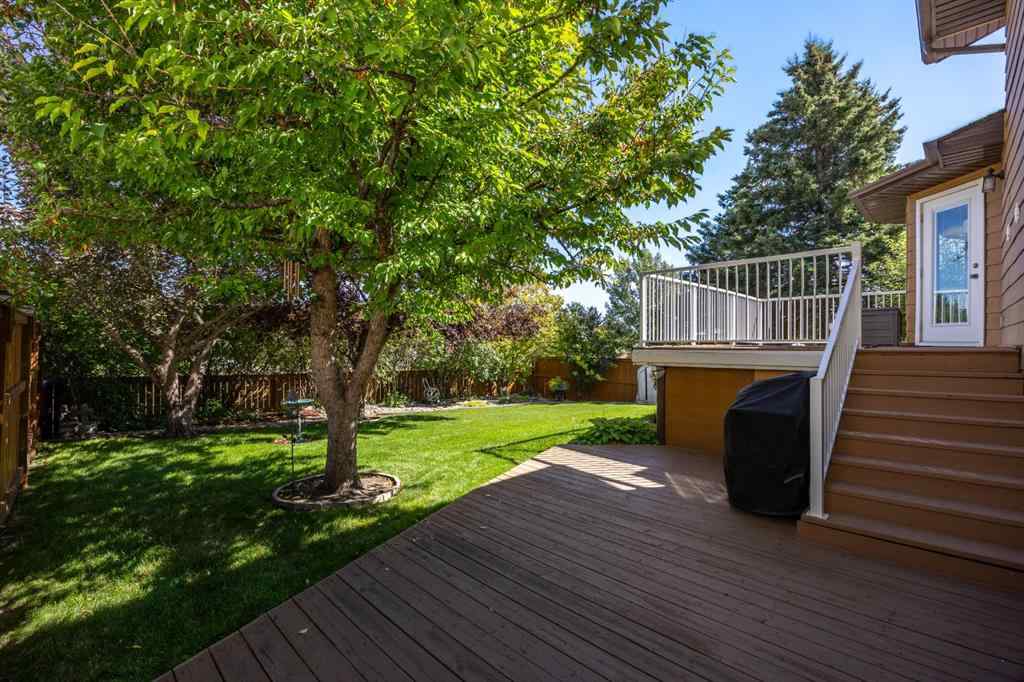 MLS® A2251147 - 32 Rideau Close SW in Ridgegate Airdrie, Residential