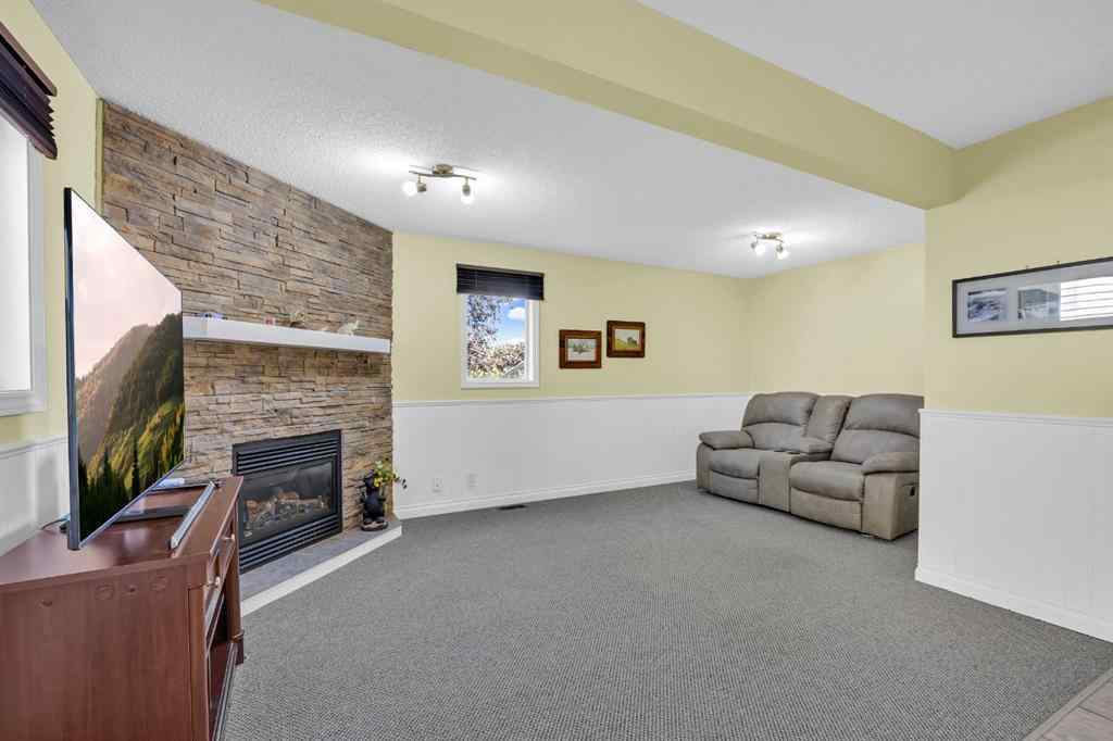 MLS® A2251147 - 32 Rideau Close SW in Ridgegate Airdrie, Residential