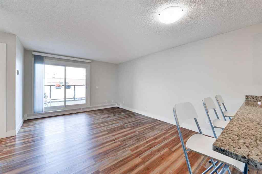 MLS® A2251150 - Unit #203 1915 26 Street SW in Killarney/Glengarry Calgary, Residential