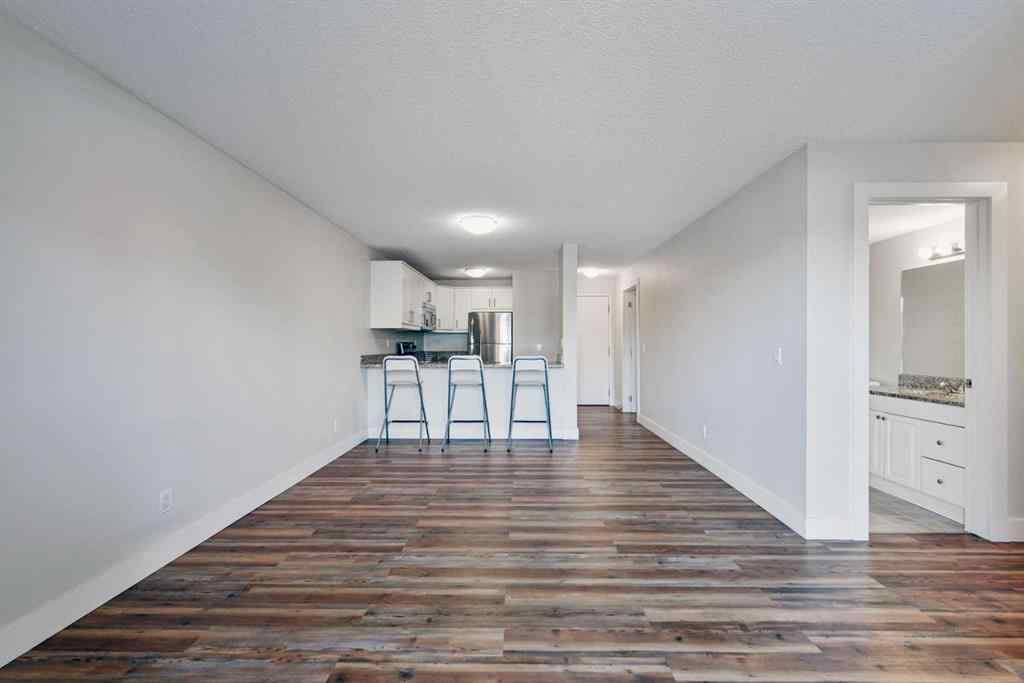 MLS® A2251150 - Unit #203 1915 26 Street SW in Killarney/Glengarry Calgary, Residential