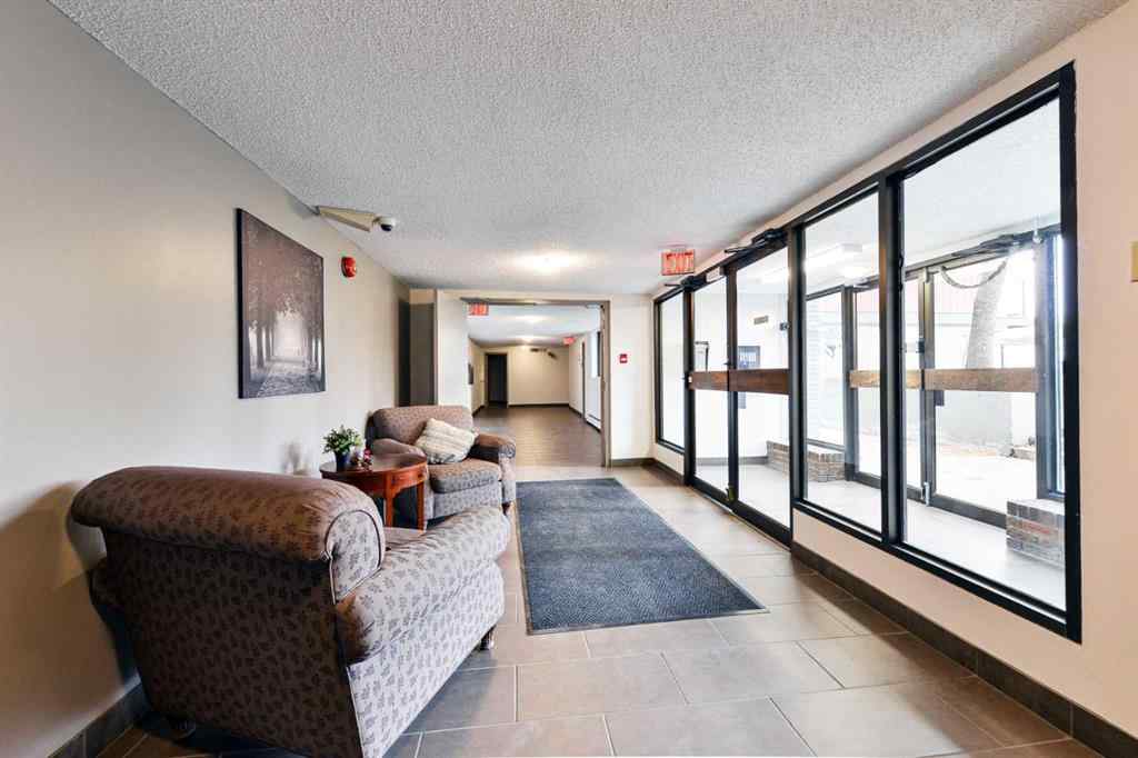 MLS® A2251150 - Unit #203 1915 26 Street SW in Killarney/Glengarry Calgary, Residential