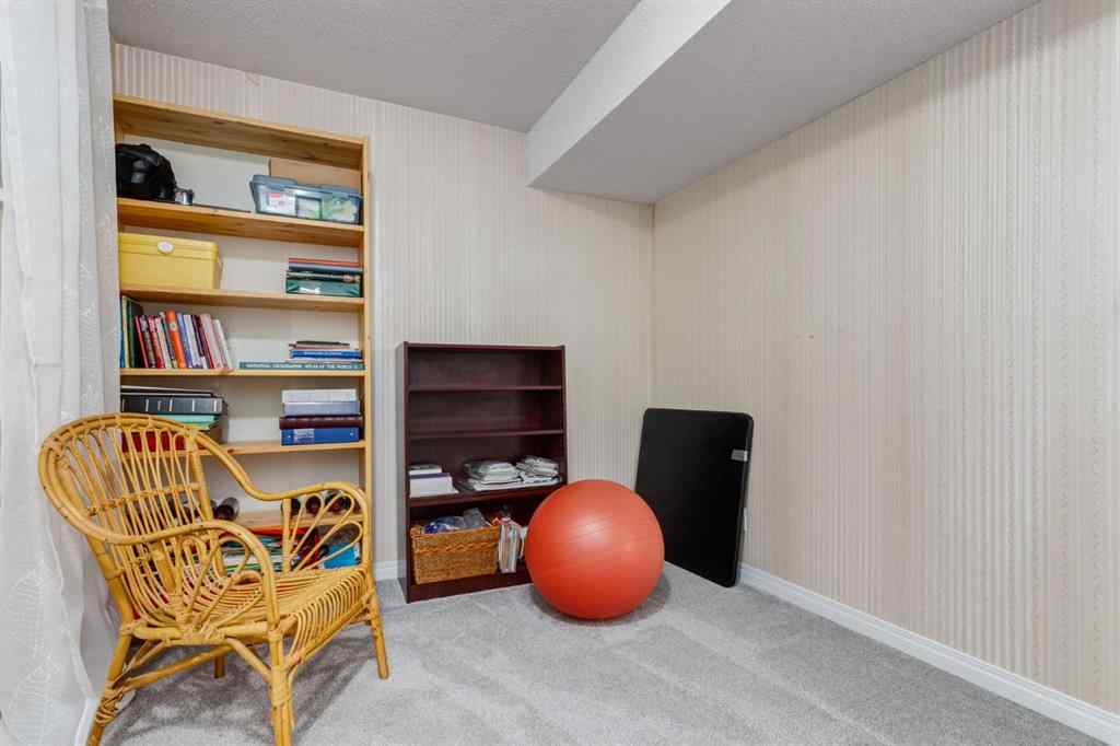 MLS® A2251153 - 4107 Doverview Drive SE in Dover Calgary, Residential