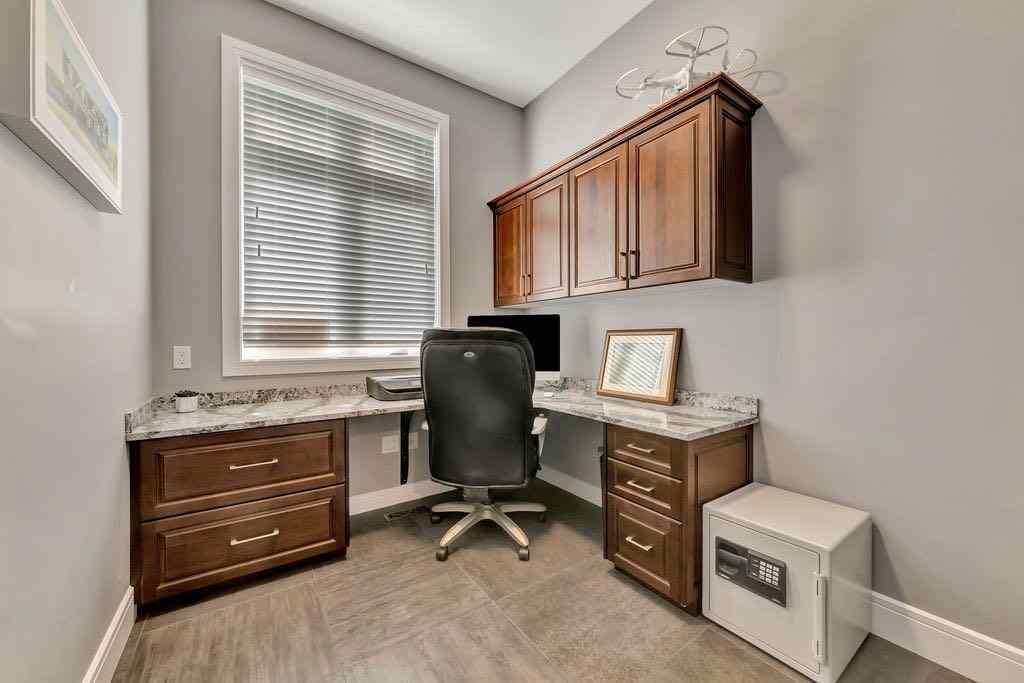 MLS® A2251154 - 6308 20A Street Close  in Lakeside Lloydminster, Residential