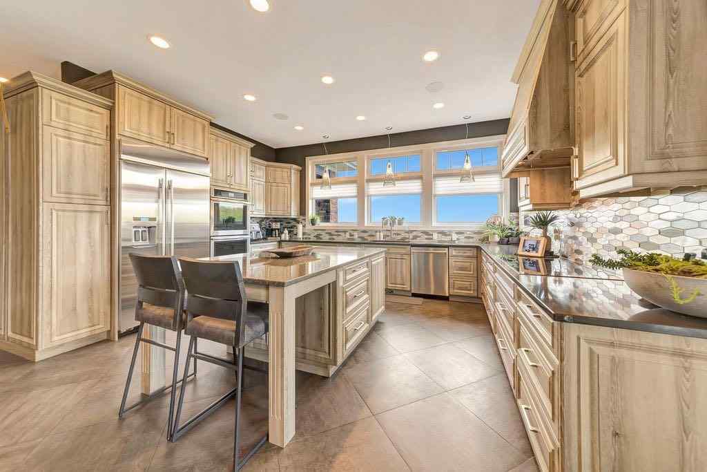 MLS® A2251154 - 6308 20A Street Close  in Lakeside Lloydminster, Residential