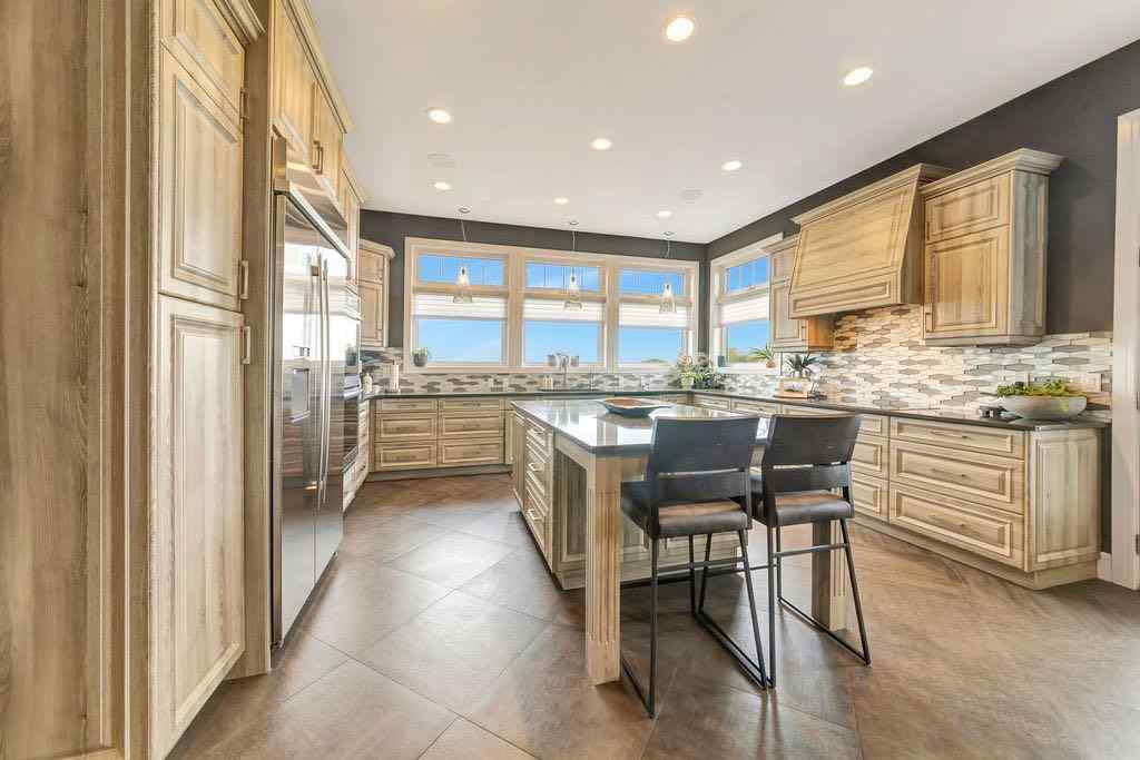 MLS® A2251154 - 6308 20A Street Close  in Lakeside Lloydminster, Residential