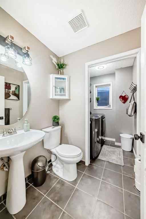 MLS® A2251155 - 7126 Laguna Way NE in Monterey Park Calgary, Residential