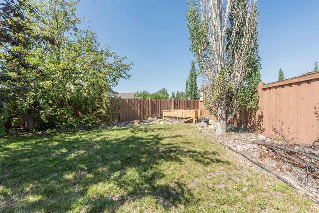 MLS® A2251157 - 10214 72 Avenue  in Mission Heights Grande Prairie, Residential