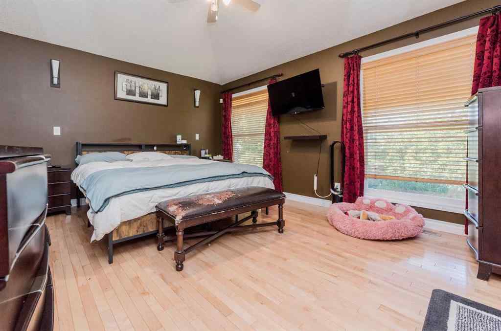 MLS® A2251157 - 10214 72 Avenue  in Mission Heights Grande Prairie, Residential