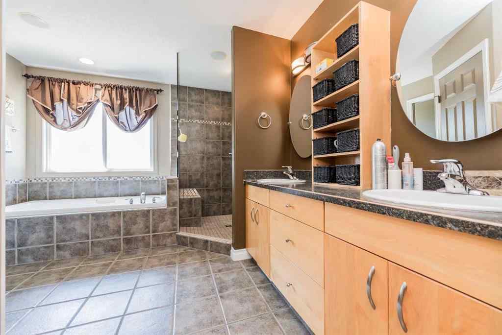 MLS® A2251157 - 10214 72 Avenue  in Mission Heights Grande Prairie, Residential