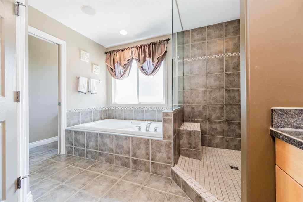 MLS® A2251157 - 10214 72 Avenue  in Mission Heights Grande Prairie, Residential
