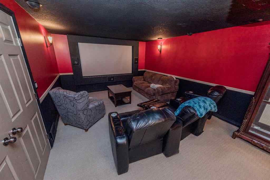 MLS® A2251157 - 10214 72 Avenue  in Mission Heights Grande Prairie, Residential