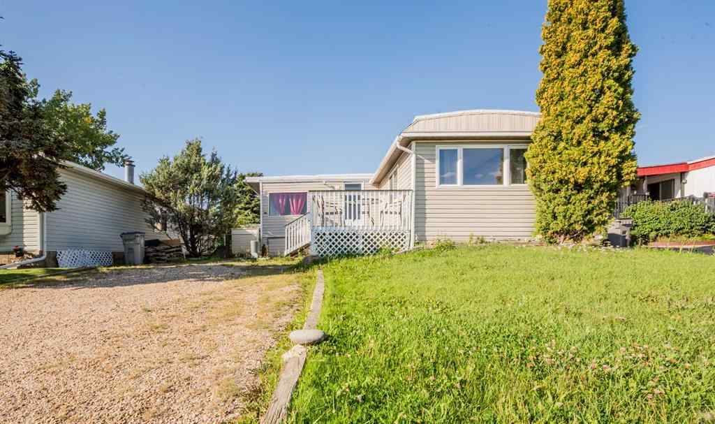 MLS® A2251158 - 9710 120 Avenue  in Crystal Ridge Grande Prairie, Residential