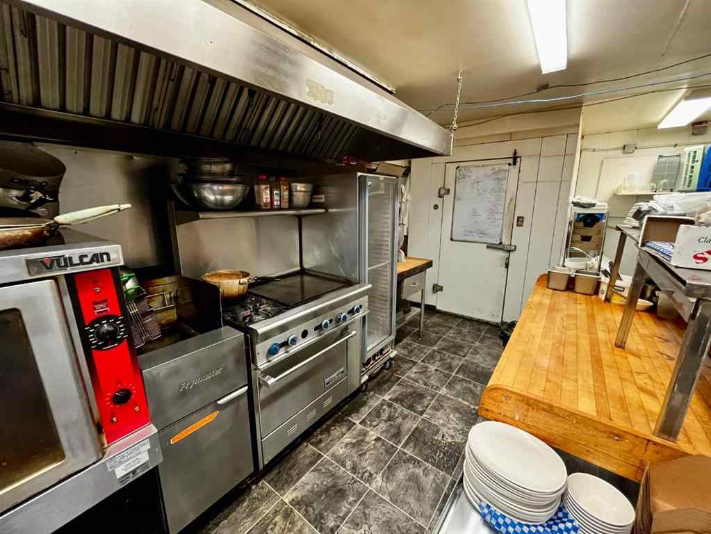 MLS® A2251160 - 4926 50 Avenue  in Vermilion Vermilion, Commercial