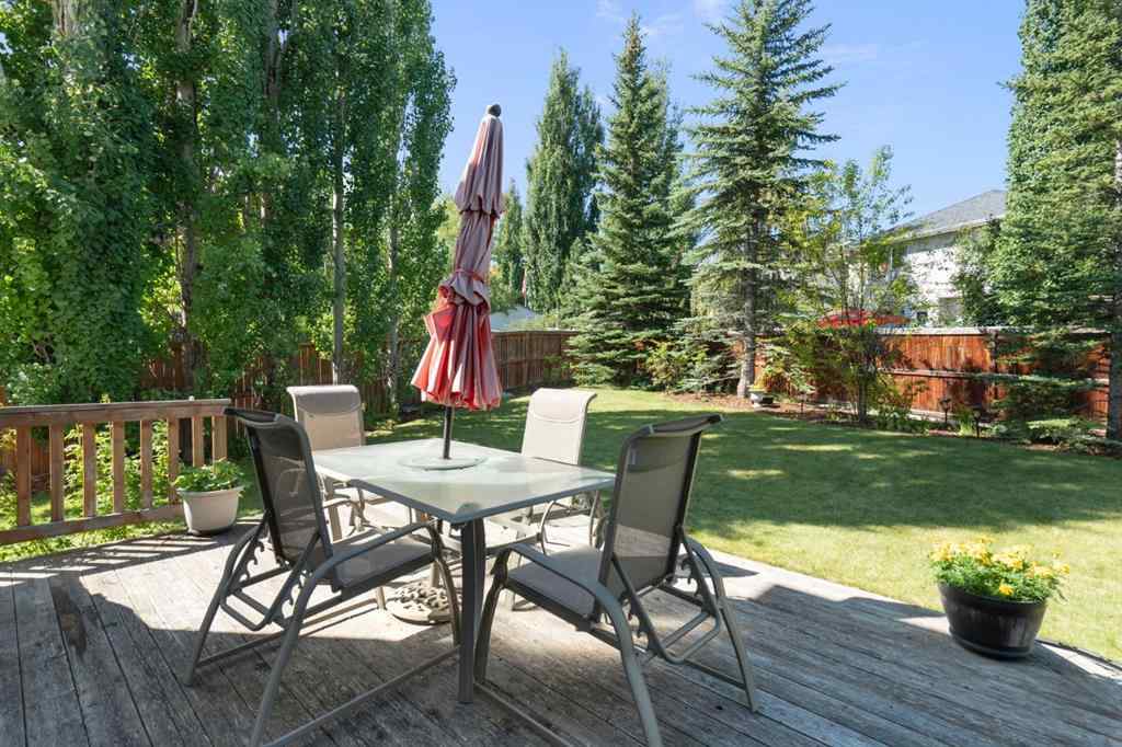 MLS® A2251162 - 35 Valley Stream Manor NW in Valley Ridge Calgary, Residential