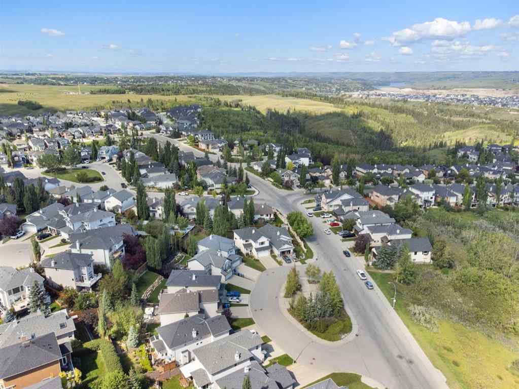 MLS® A2251162 - 35 Valley Stream Manor NW in Valley Ridge Calgary, Residential