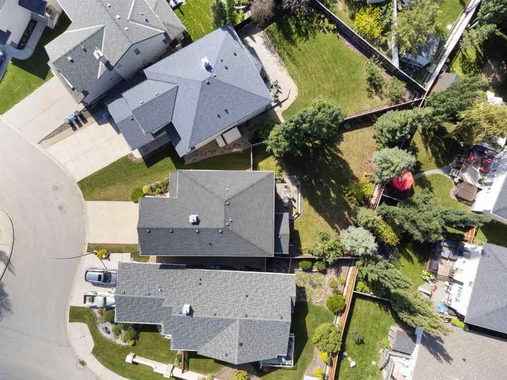 MLS® A2251162 - 35 Valley Stream Manor NW in Valley Ridge Calgary, Residential