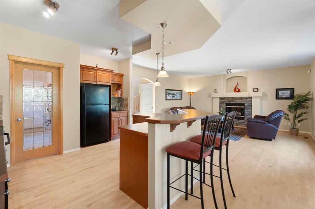 MLS® A2251162 - 35 Valley Stream Manor NW in Valley Ridge Calgary, Residential