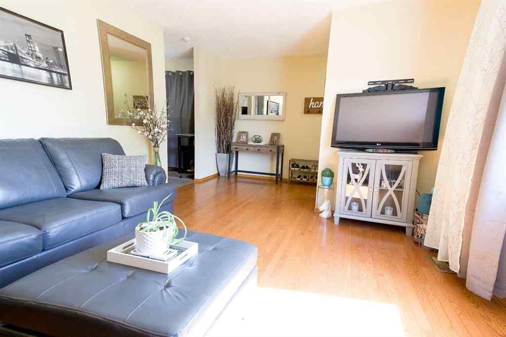 MLS® A2251164 - 46 Wells Street  in West Park Red Deer, Residential