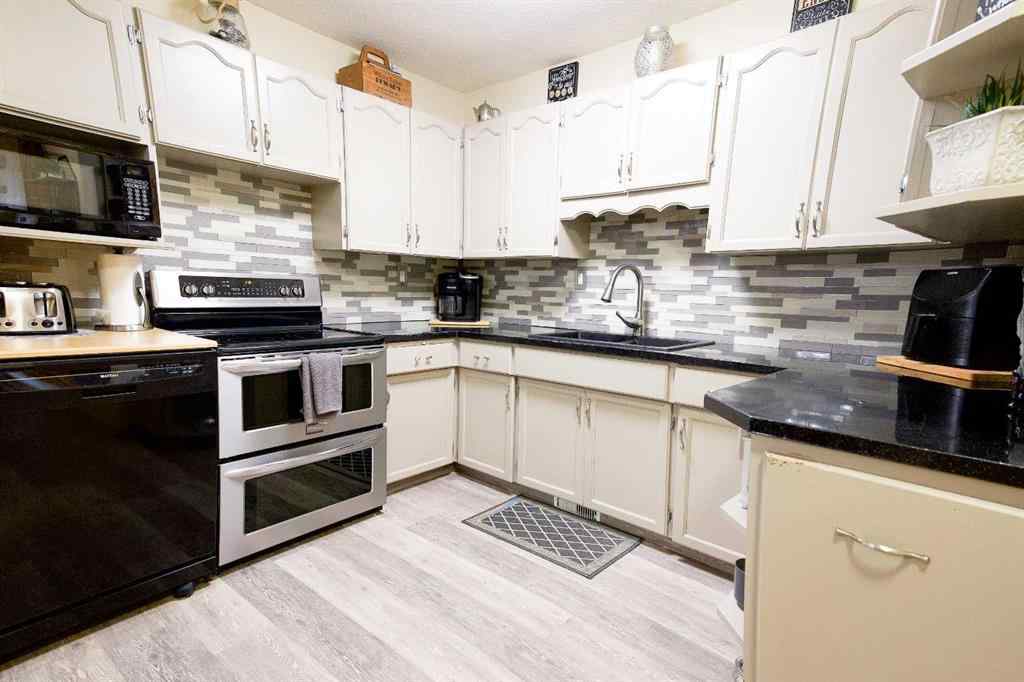MLS® A2251164 - 46 Wells Street  in West Park Red Deer, Residential