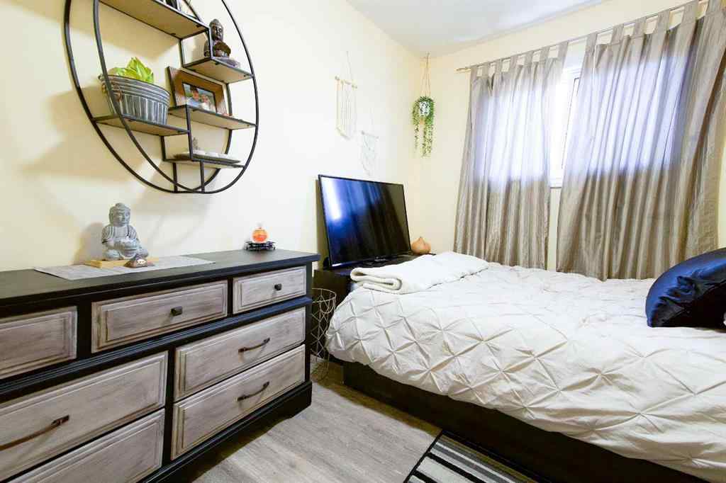 MLS® A2251164 - 46 Wells Street  in West Park Red Deer, Residential