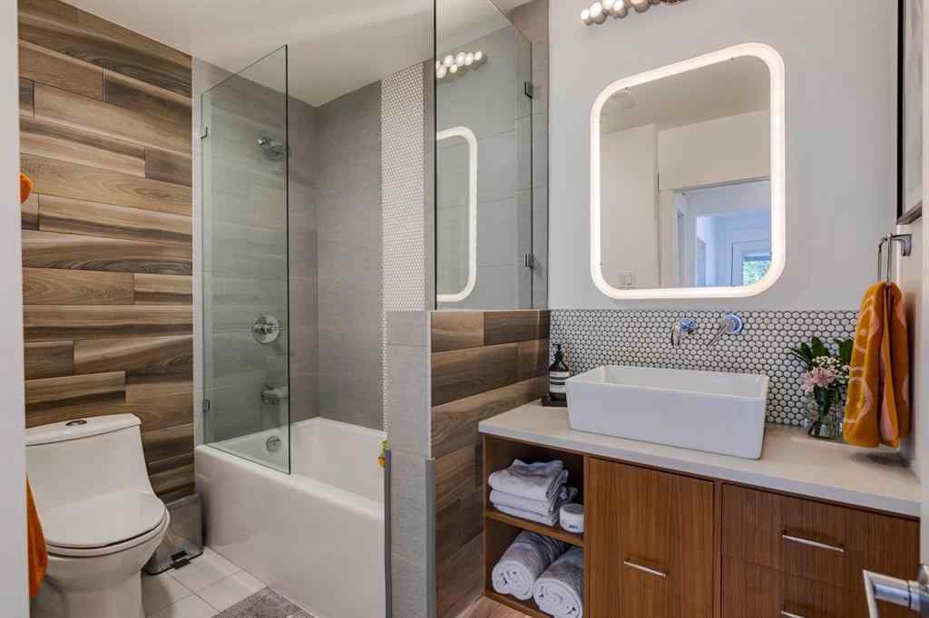 MLS® A2251170 - 1432 Chardie Place SW in Chinook Park Calgary, Residential