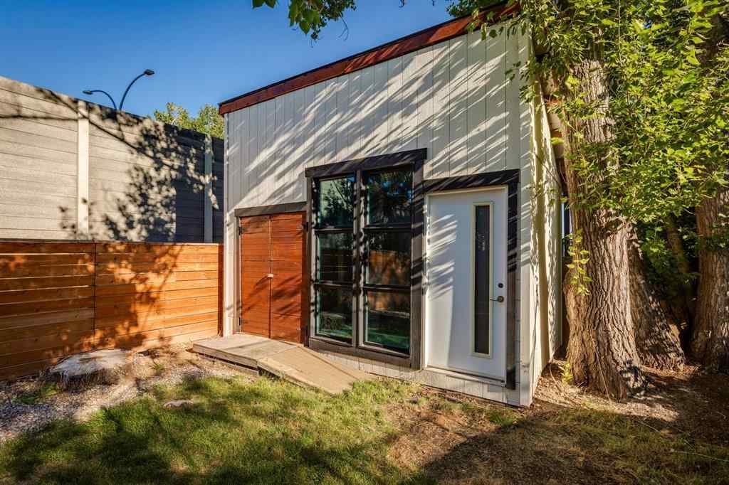MLS® A2251170 - 1432 Chardie Place SW in Chinook Park Calgary, Residential