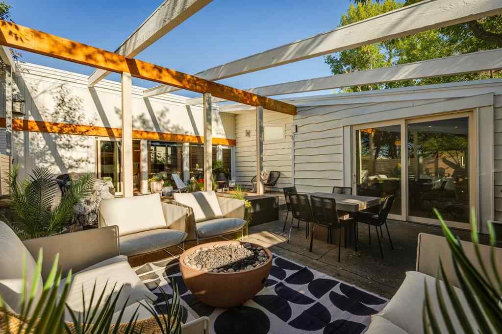 MLS® A2251170 - 1432 Chardie Place SW in Chinook Park Calgary, Residential