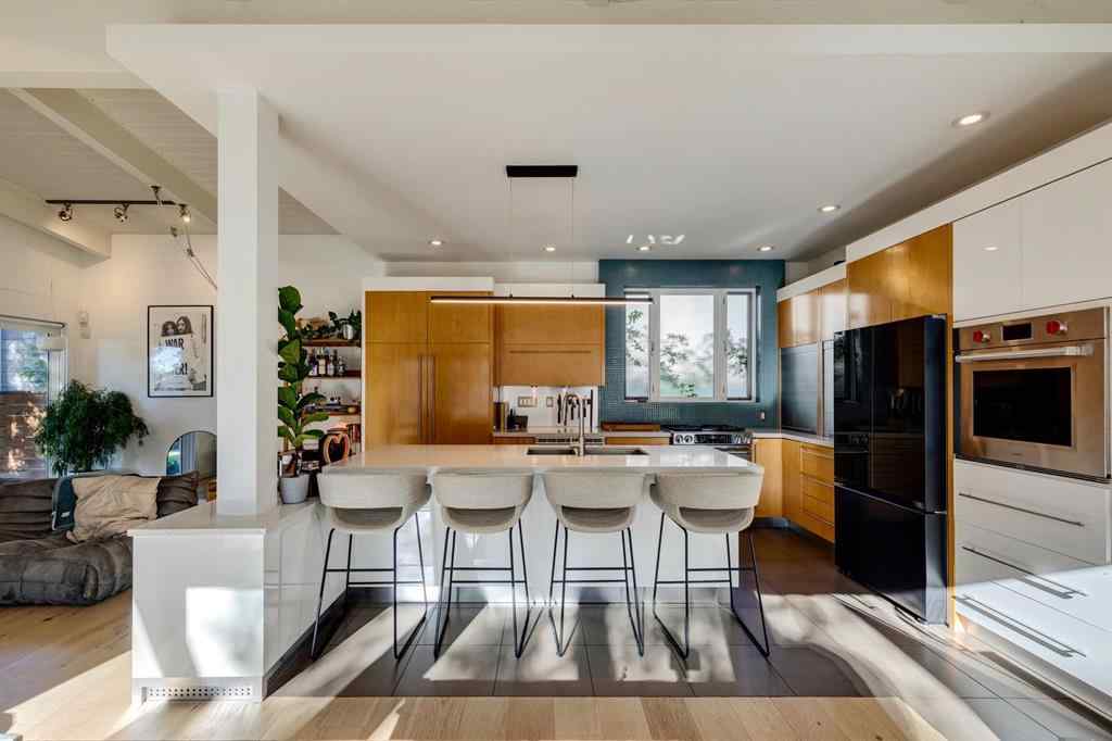 MLS® A2251170 - 1432 Chardie Place SW in Chinook Park Calgary, Residential