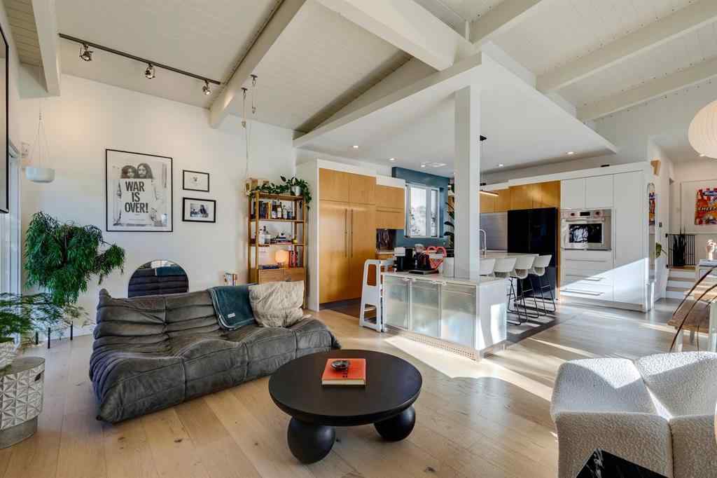 MLS® A2251170 - 1432 Chardie Place SW in Chinook Park Calgary, Residential