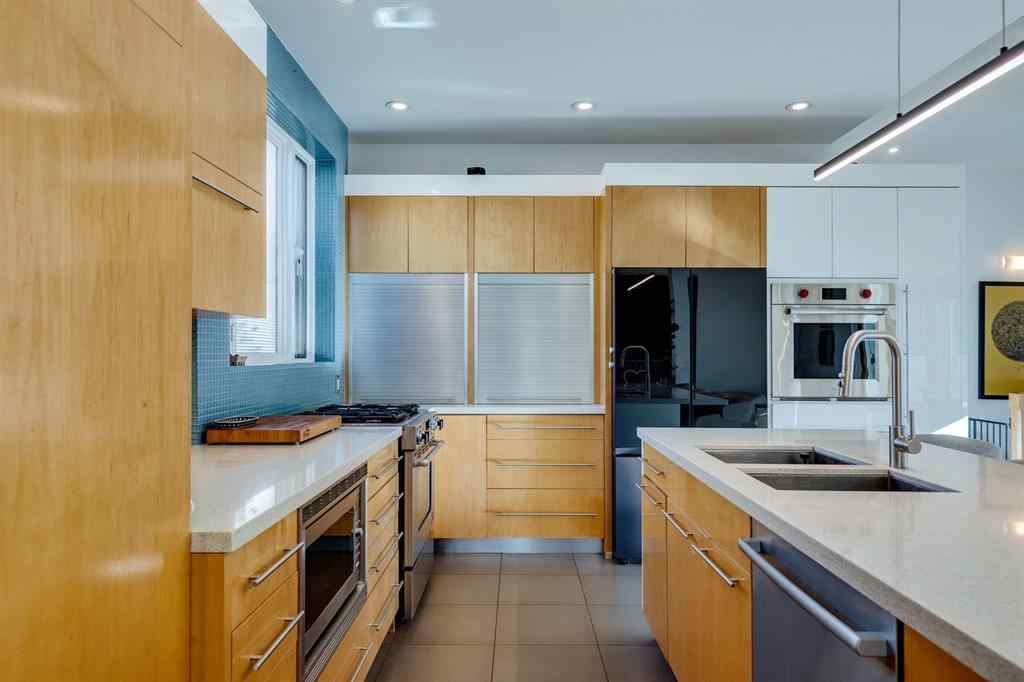 MLS® A2251170 - 1432 Chardie Place SW in Chinook Park Calgary, Residential
