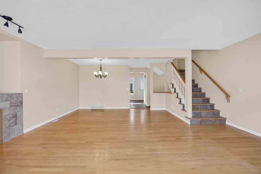 MLS® A2251171 - 362 Regal Park NE in Renfrew Calgary, Residential