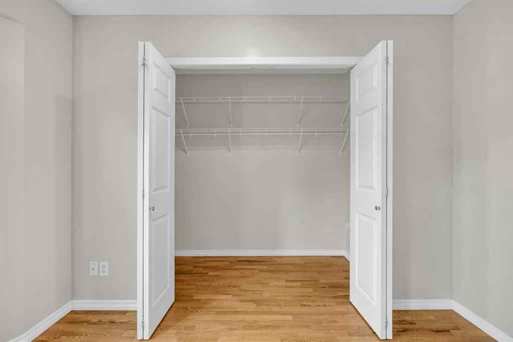 MLS® A2251171 - 362 Regal Park NE in Renfrew Calgary, Residential