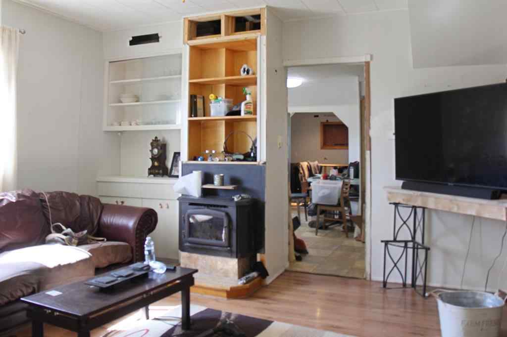 MLS® A2251172 - 4801 51 Street  in Sedgewick Sedgewick, Residential