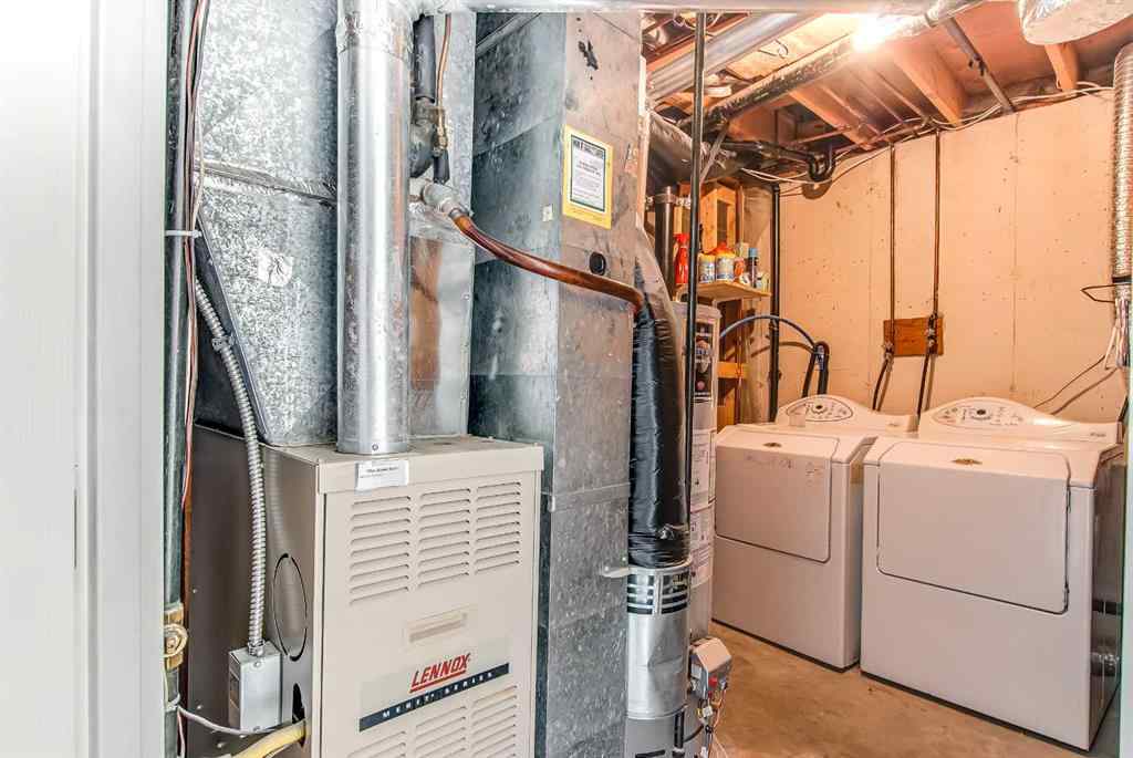 MLS® A2251175 - 527 5 Street SE in NONE Redcliff, Residential