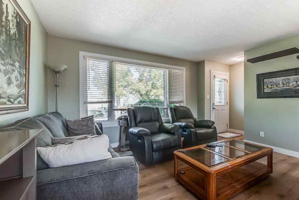 MLS® A2251175 - 527 5 Street SE in NONE Redcliff, Residential