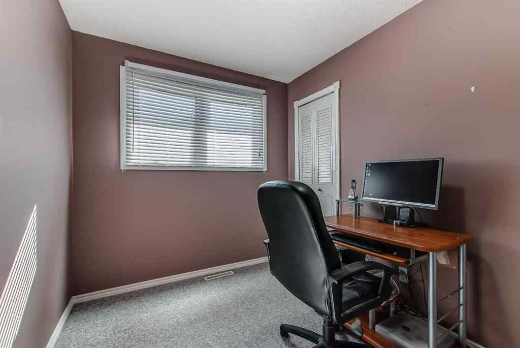 MLS® A2251175 - 527 5 Street SE in NONE Redcliff, Residential