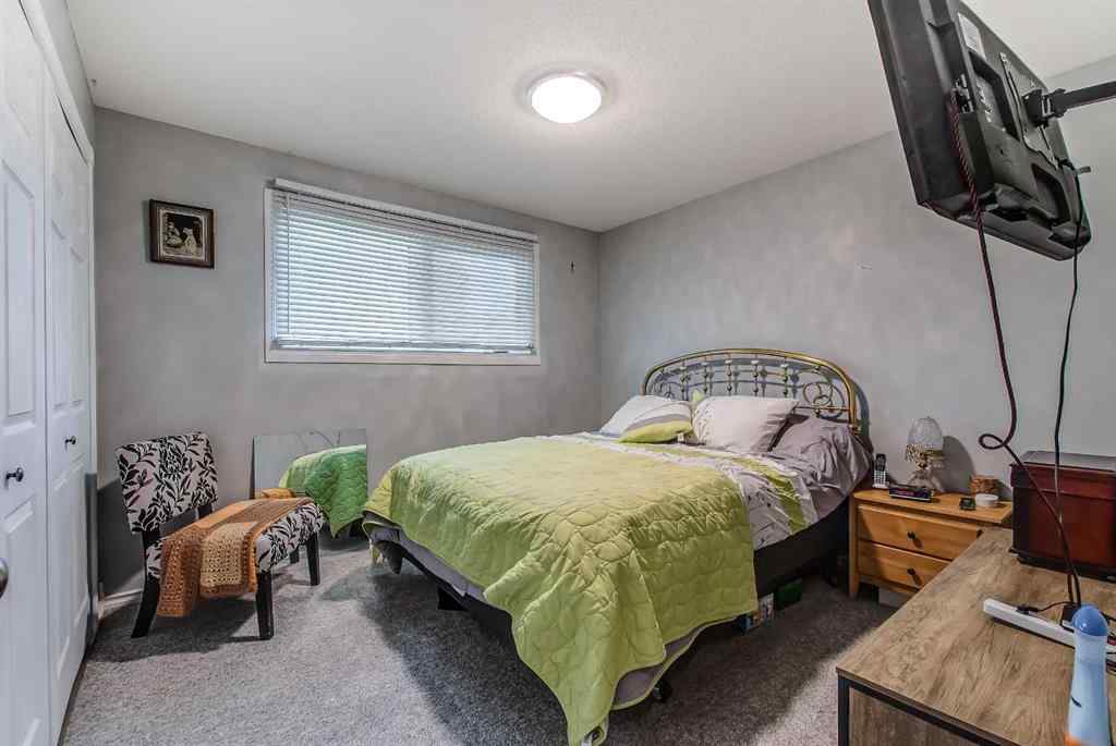 MLS® A2251175 - 527 5 Street SE in NONE Redcliff, Residential