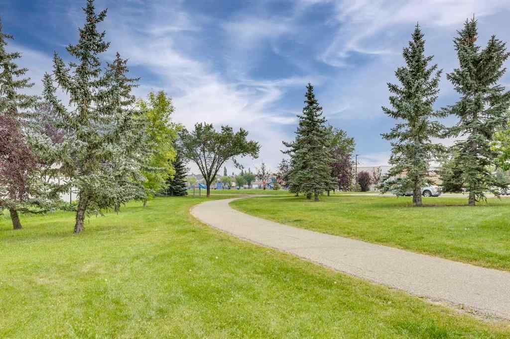 MLS® A2251177 - 54 Somerset Way SW in Somerset Calgary, Residential