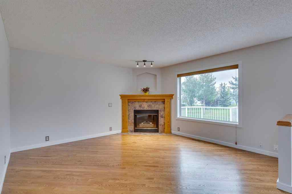 MLS® A2251177 - 54 Somerset Way SW in Somerset Calgary, Residential
