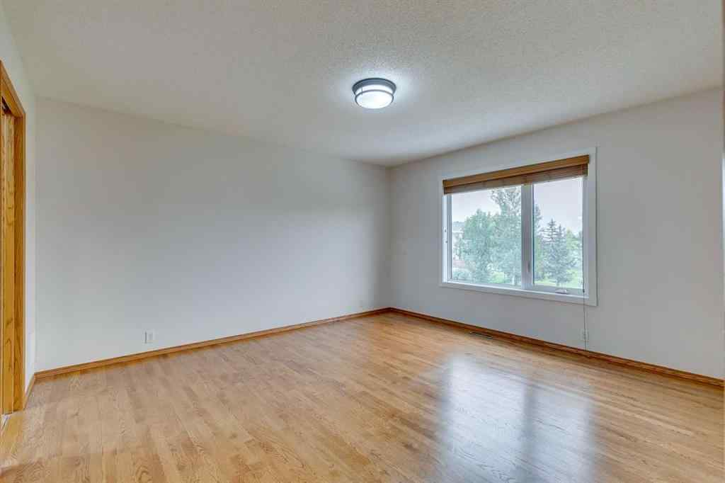 MLS® A2251177 - 54 Somerset Way SW in Somerset Calgary, Residential