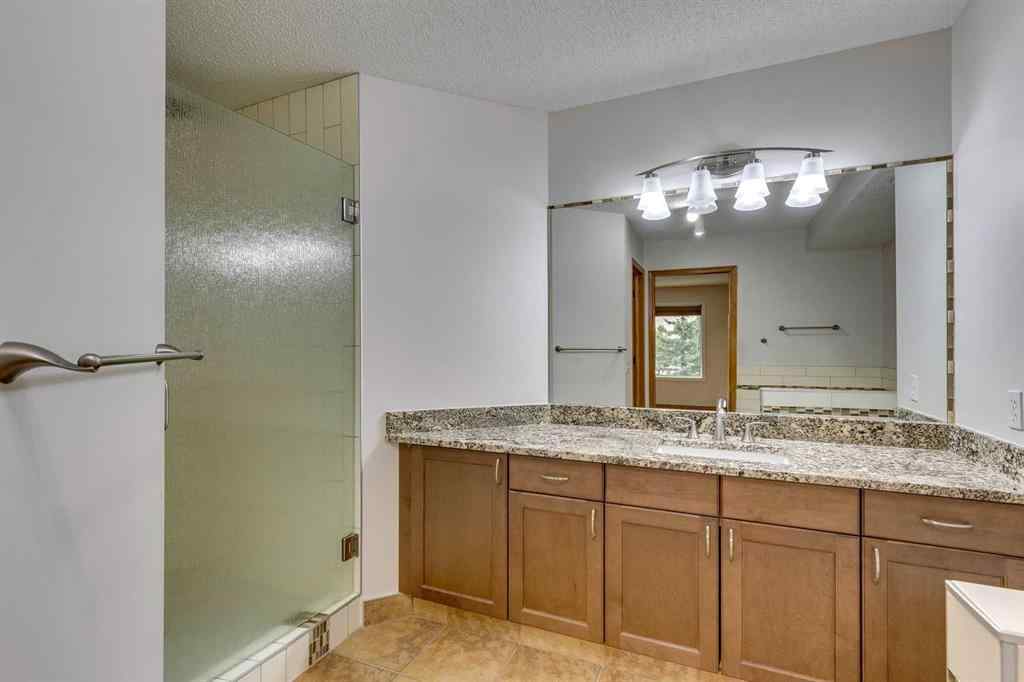 MLS® A2251177 - 54 Somerset Way SW in Somerset Calgary, Residential
