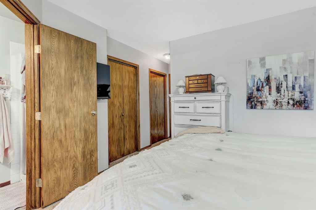 MLS® A2251179 - 10754 75 Avenue  in Mission Heights Grande Prairie, Residential