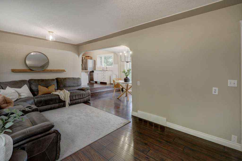 MLS® A2251187 - 23140 Township Road 272   in NONE Rural Rocky View County, Residential