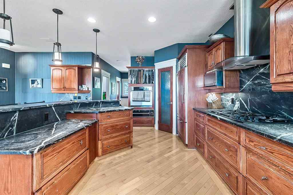MLS® A2251193 - 418066 48 Street W in NONE Rural Foothills County, Agri-Business